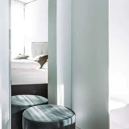 Aparthotel Blackhome Center